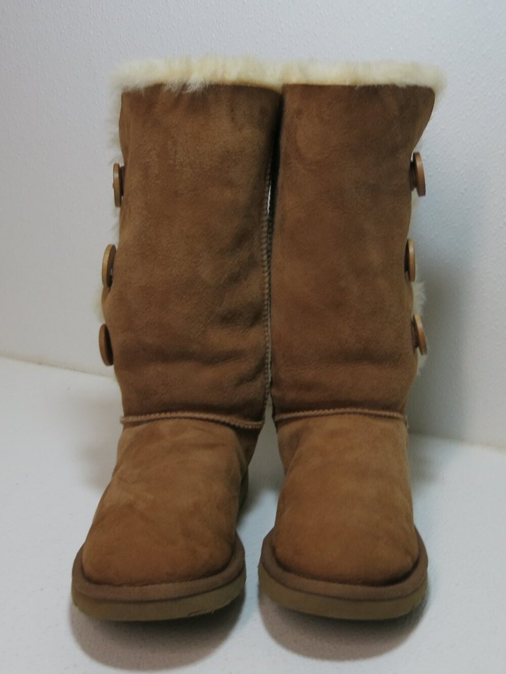 UGG Insulated 1873 Triplet Button Bailey Australia Winter Footwear Women's Sz 6 - Picture 5 of 7